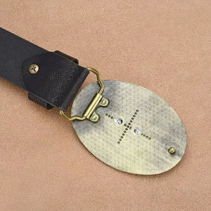 Cowboybälte med Präglad Nöthuvud-Spänne och Nitar