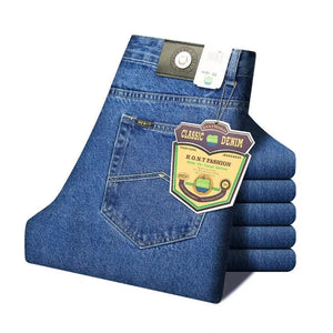 Klassiska raka jeans för män