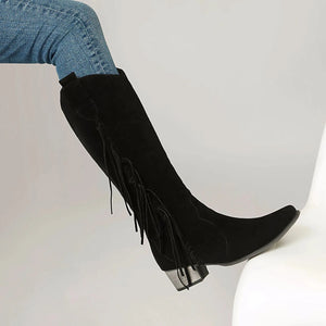 Moderna Cowgirl Boots i Mocka med Fransar