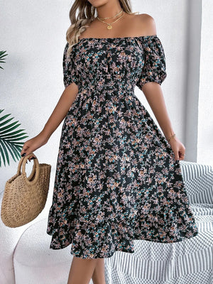 Blommig off-shoulder midiklänning