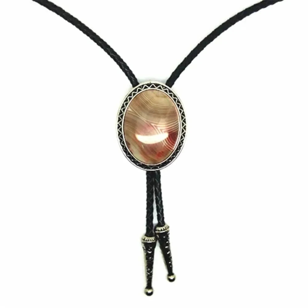 Bolo tie med glasdetalj och ovalt vintagehänge Beige