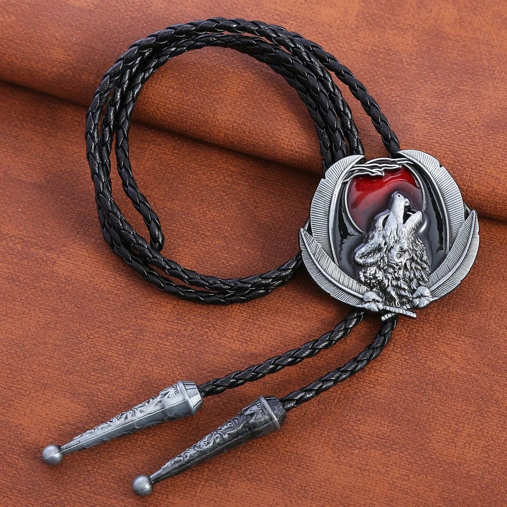Bolo tie med vargmotiv i legering