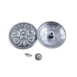 Concho med antikt blomrelief Antiksilver