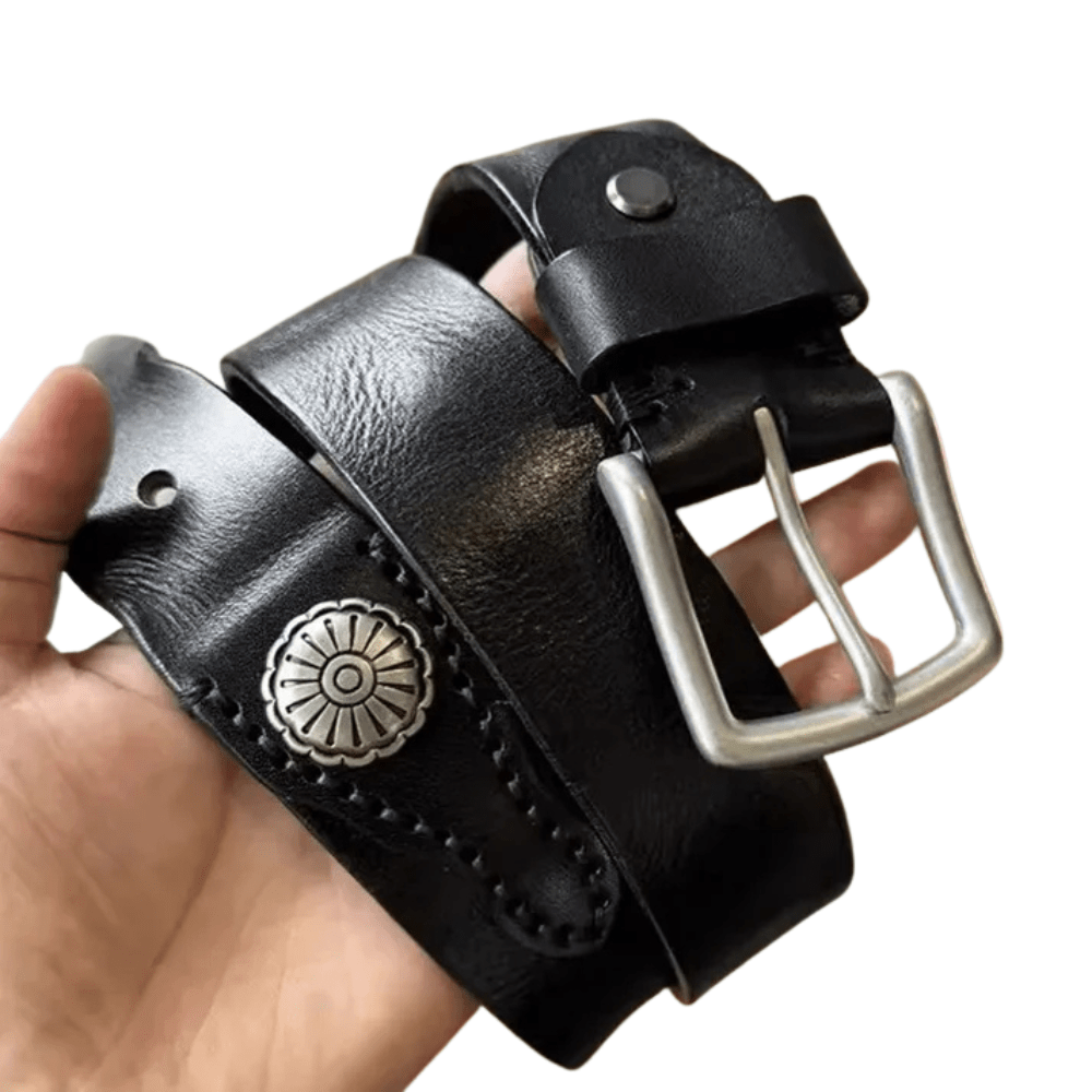 Cowboybälte i Svart Äkta Läder med Silverdetaljer Svart / 110cm