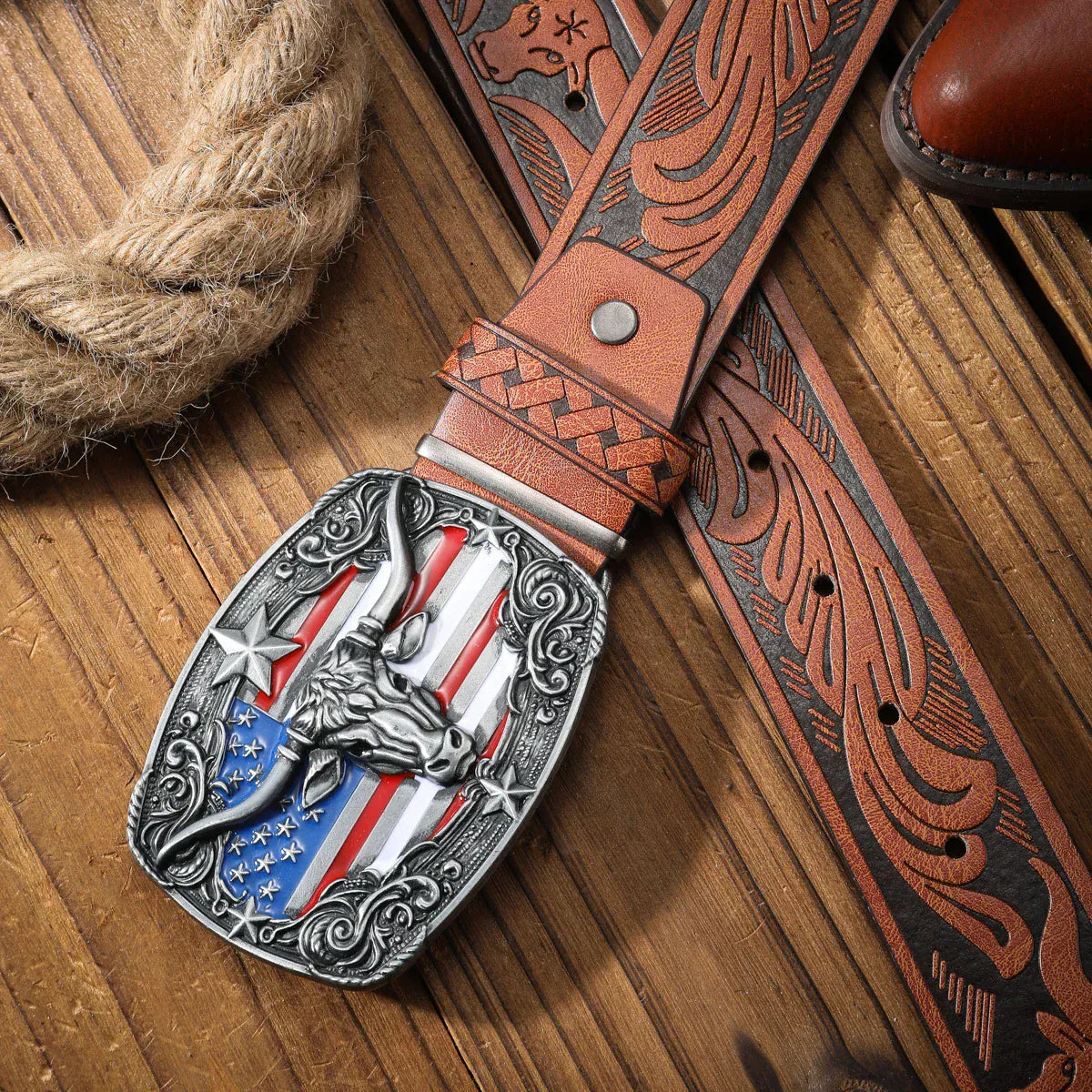 Cowboybälte med amerikansk flagga och Tjurspänne