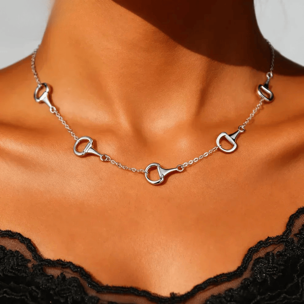 Halsband med Hästbett